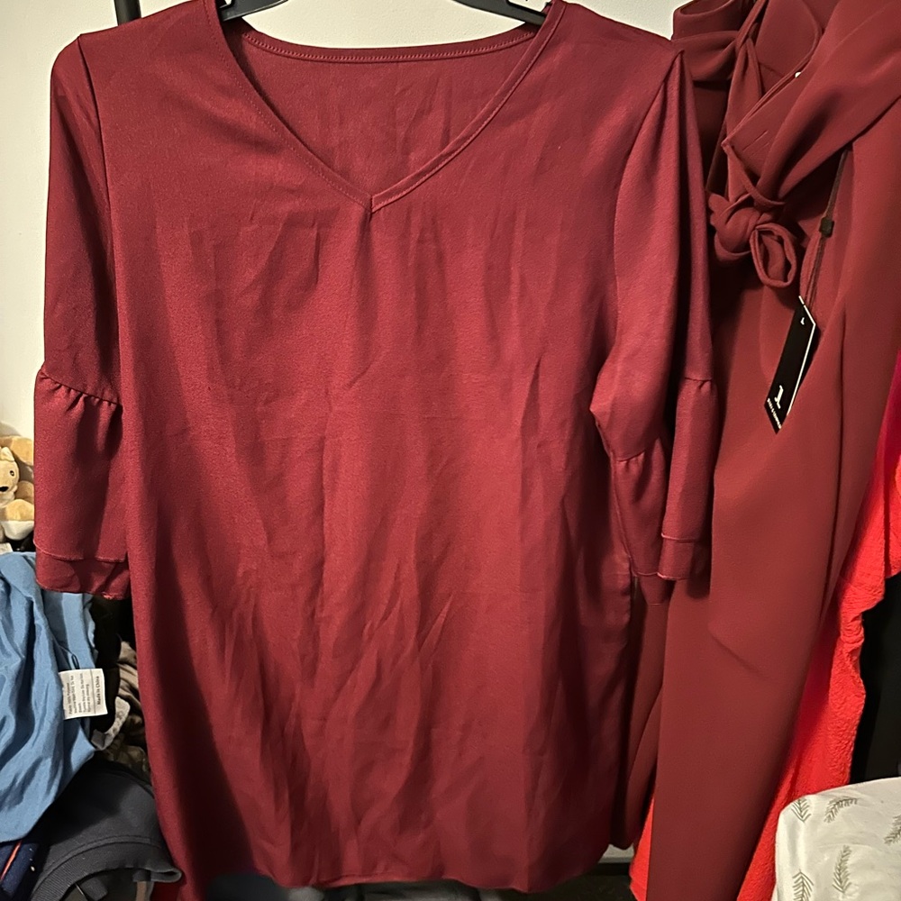 Elegant Burgundy V-Neck Dress